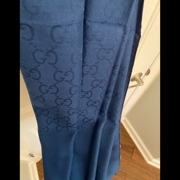 Gucci - Picture 3 of 6